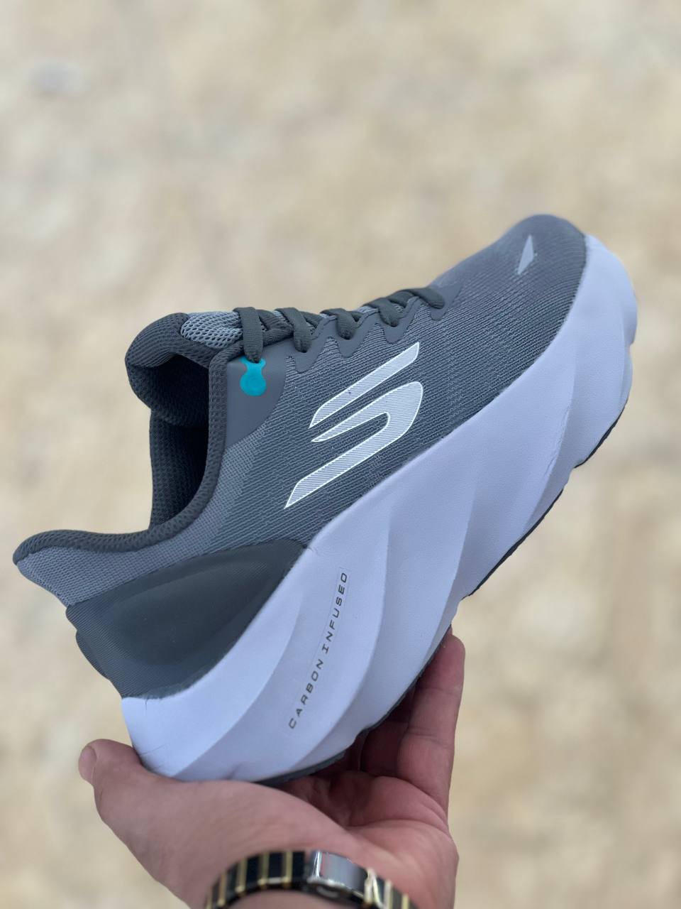 کتونی اسکیچرزSkechers Aeru Burst/ ساخت ویتنام /نرم و سبک و راحت/سایز ۴۰تا ۴۵/فروش عمده و تک