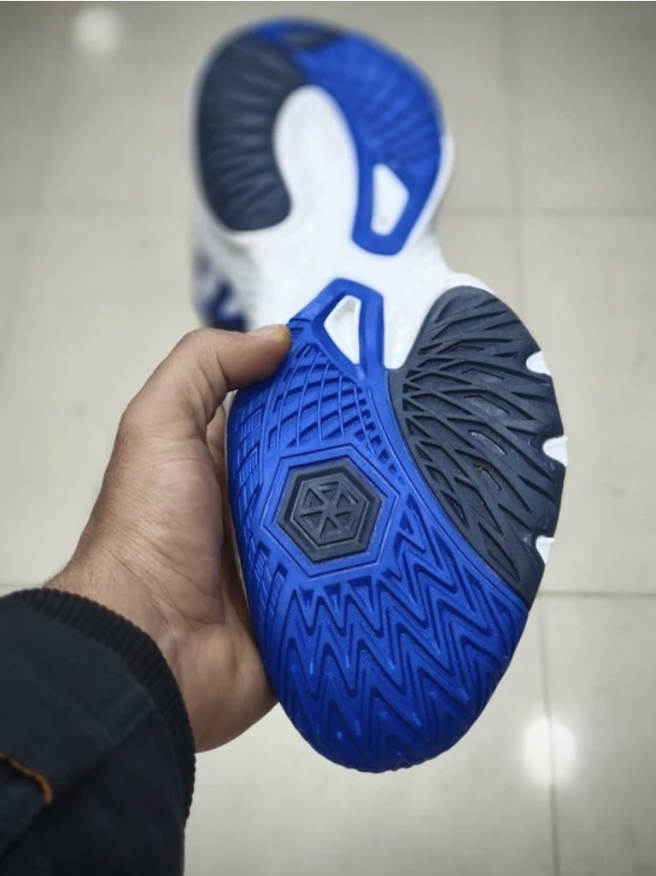 کتونی اسیکس متارایزAsics Metariseساخت ویتنام