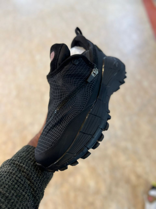 کفش ریبوک دولایه Reebok zig kinetica ساخت ویتنام ضد آب و گورتکس زیره ویبرام سایز ۴۰ تا ۴۵ فروش عمده و تک ضمانت کالا