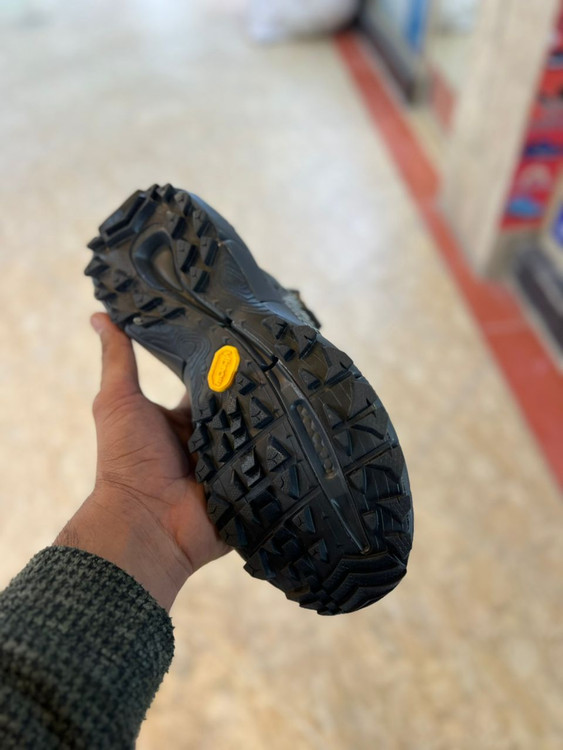 کفش ریبوک Reebok zig kinetica ساخت ویتنام