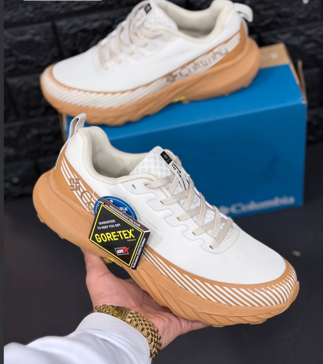 کتونی تراکینگ کلمبیا /Columbia GORE-TEX Vietnam/ زیره ویبرام / رویه گورتکس / ضمانت کیفیت کالا / سایز ۴۰ الی ۴۵
