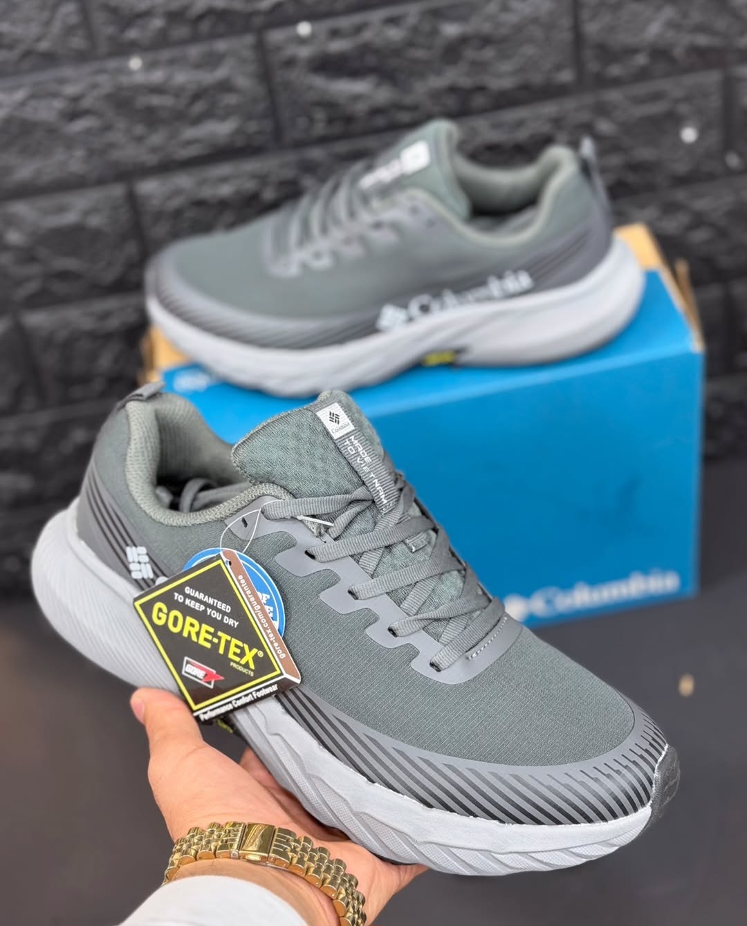 کتونی کلمبیا /Columbia GORE-TEX Vietnam/ زیره ویبرام / رویه گورتکس / ضمانت کیفیت کالا / سایز ۴۰ الی ۴۵