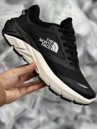 کتونی نورث فیس ضدآب/سایز 40 الی 45/NorthFace VECTIV Enduris II