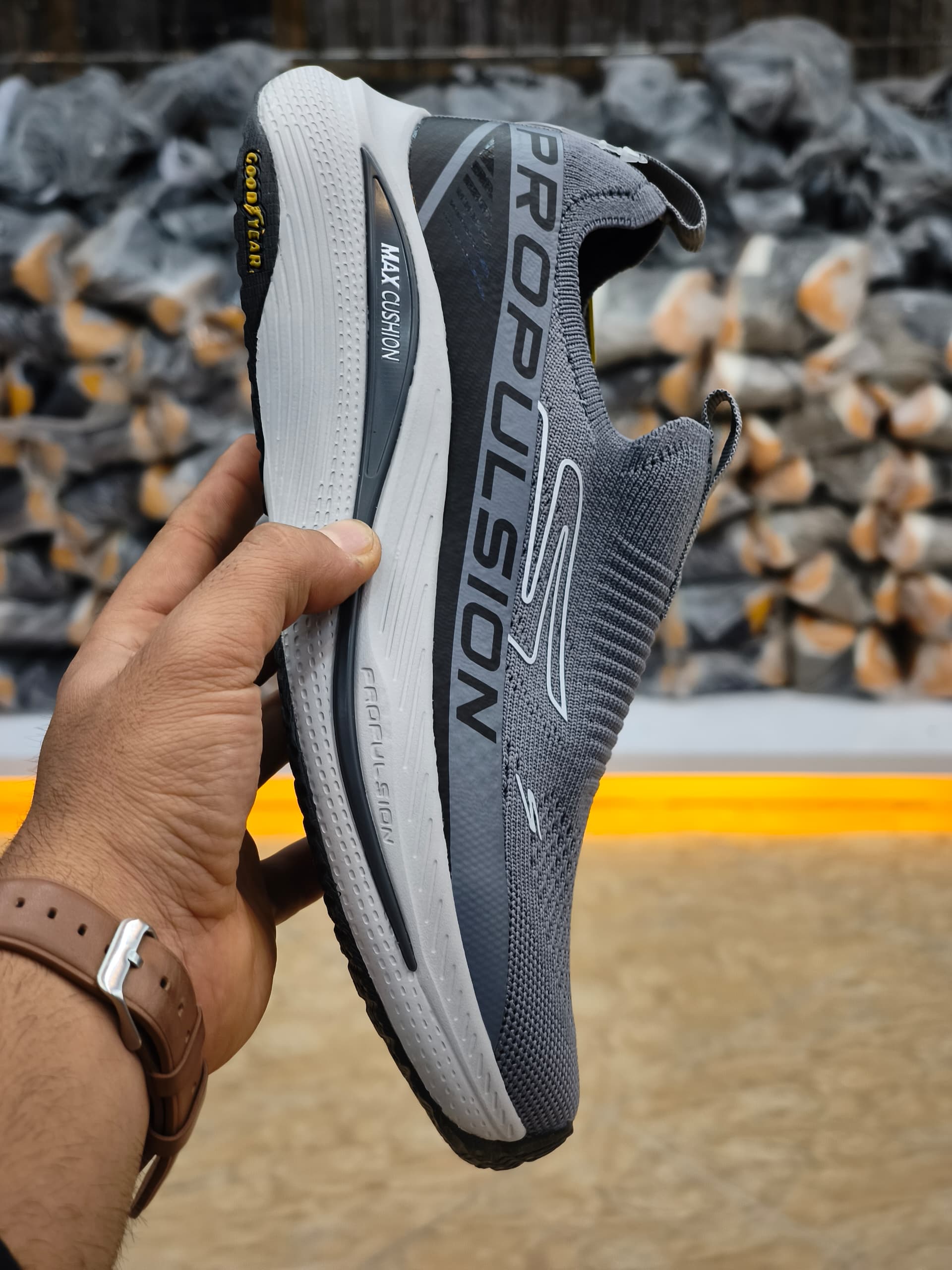 کتونی اسکیچرز طبی بدون بند/ساخت ویتنام/Skechers Max Cushioning