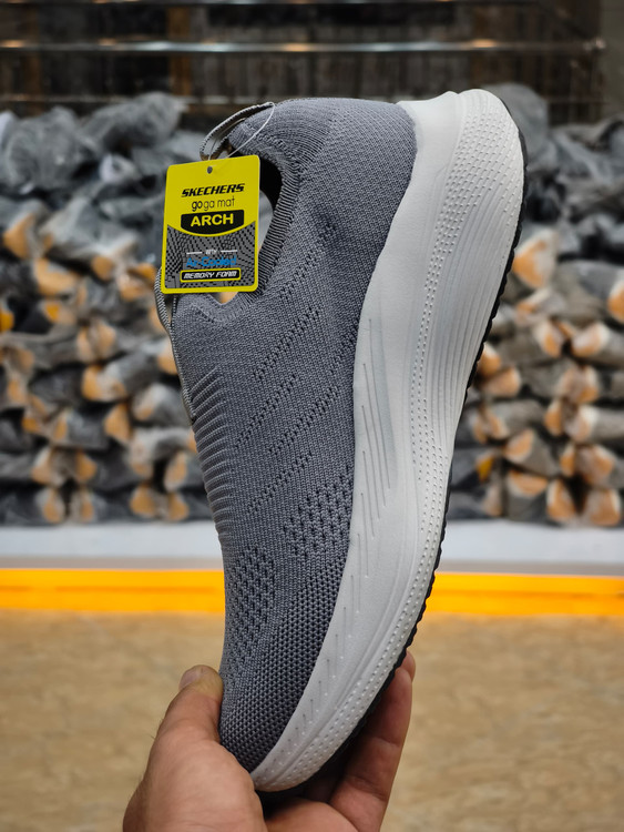 کتونی اسکیچرز طبی بدون بند/ساخت ویتنام/Skechers Max Cushioning