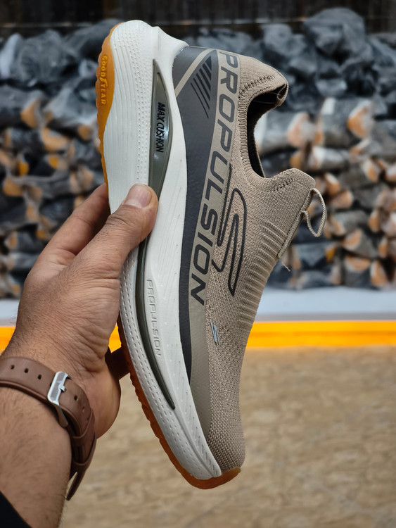 کتونی اسکیچرز طبی بدون بند/ساخت ویتنام/Skechers Max Cushioning