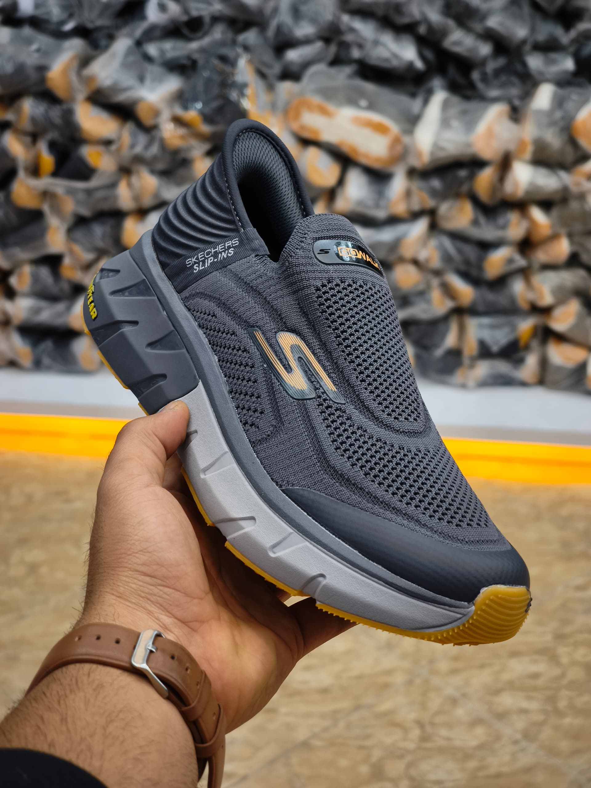 کتونی اسکیچرز طبی بدون بند/ساخت ویتنام/Skechers Max Cushioning