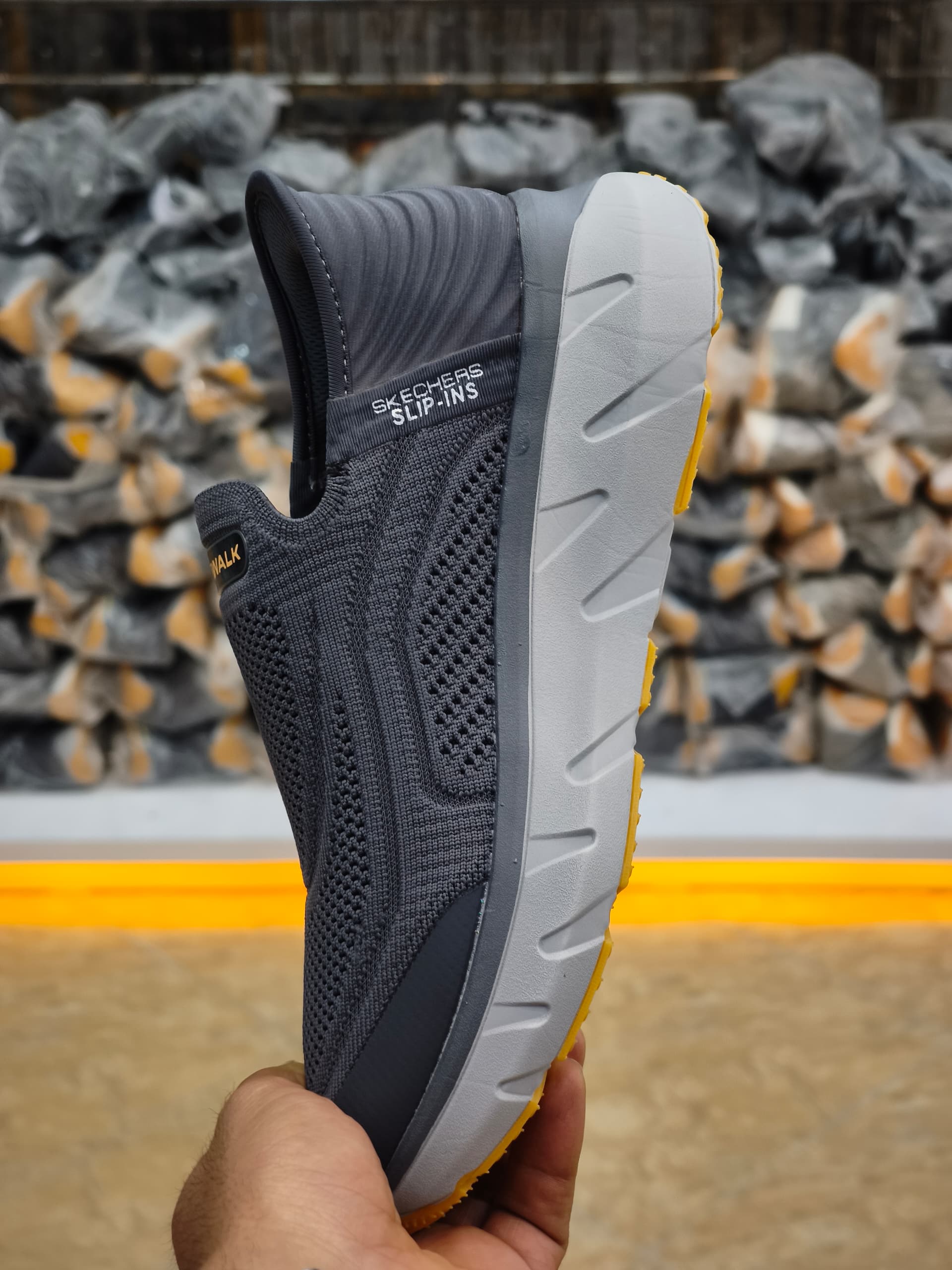 کتونی اسکیچرز طبی بدون بند/ساخت ویتنام/Skechers Max Cushioning