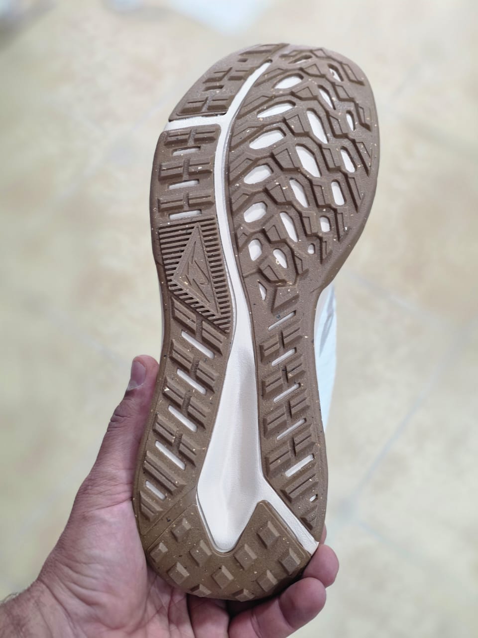https://kafshsorena.ir/tag/Nike%20Juniper%20Trail%202%20Vietnam/