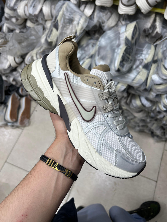 کتونی نایک وی تو کی ساخت ویتنام Nike V2k Run