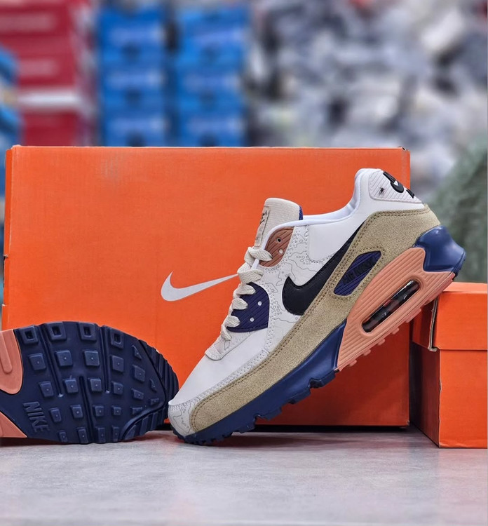 کتونی نایک ایرمکس/Nike air max vietnam/