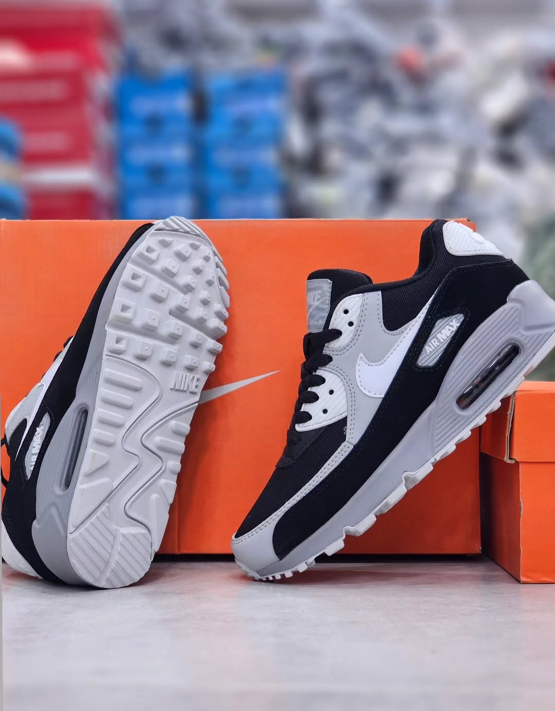 کفش نایک ایرمکس/Nike air max vietnam/ساخت ویتنام/سایز ۴۰ تا ۴۵/فروش بصورت عمده و تک