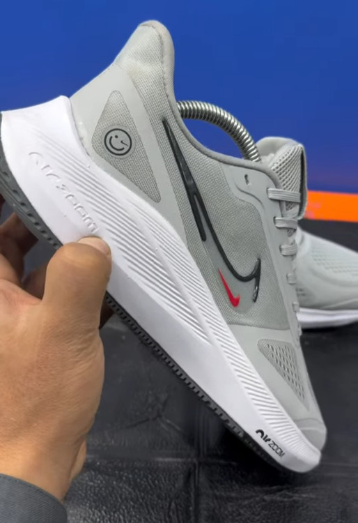 کتونی نایک ایر زوم/nike air zoom