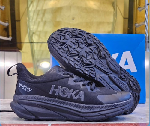 کتونی هوکا چلنجر ۷/ Hoka challenger/ساخت ویتنام/ مستر کوالیتی A/ فروش بصورت عمده و تک /سایز ۴۰ تا ۴۵ /Hoka challenger vietnam