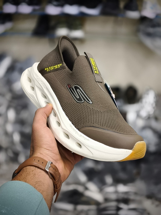کفش اسکیچرز/Skechers GOwalk Slip-ins/ساخت ویتنام