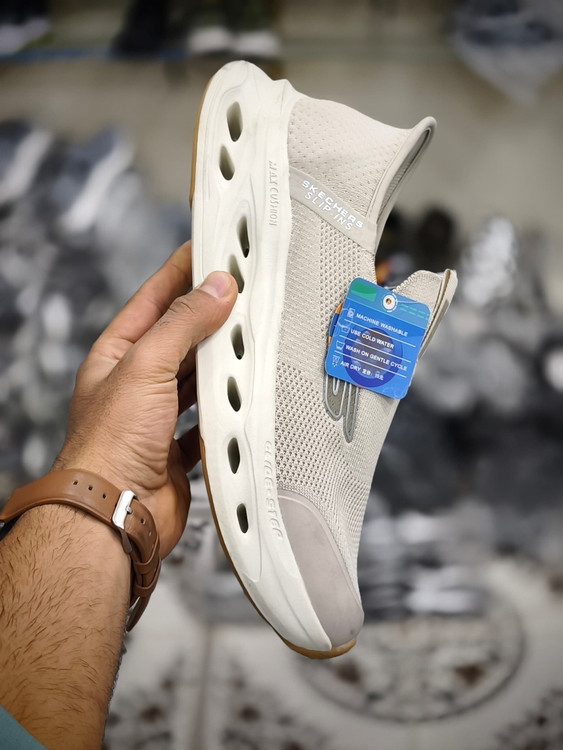 کفش اسکیچرز/Skechers GOwalk Slip-ins/ساخت ویتنام