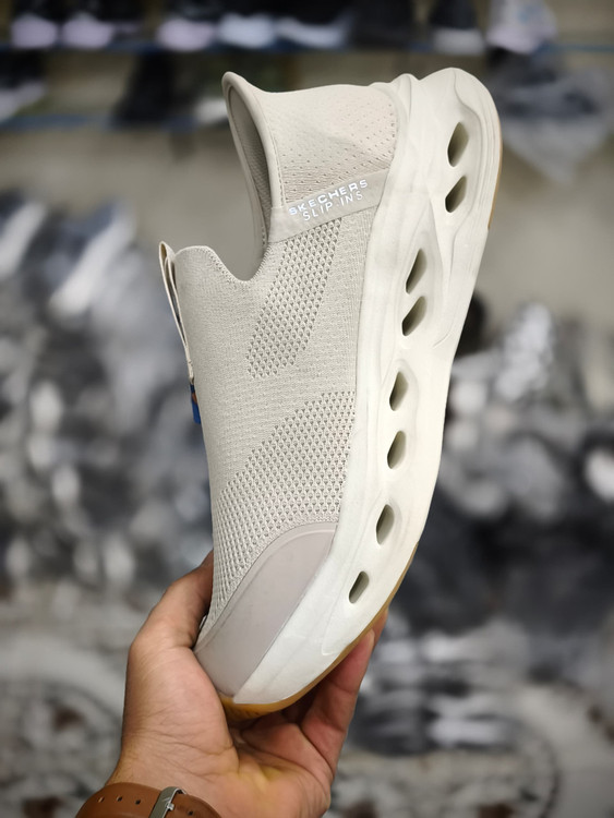 کفش اسکیچرز/Skechers GOwalk Slip-ins/ساخت ویتنام