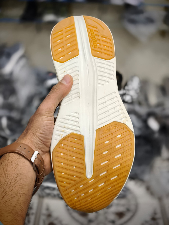 کفش اسکیچرز/Skechers GOwalk Slip-ins/ساخت ویتنام