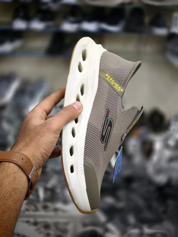 کفش اسکیچرز/Skechers GOwalk Slip-ins/ساخت ویتنام