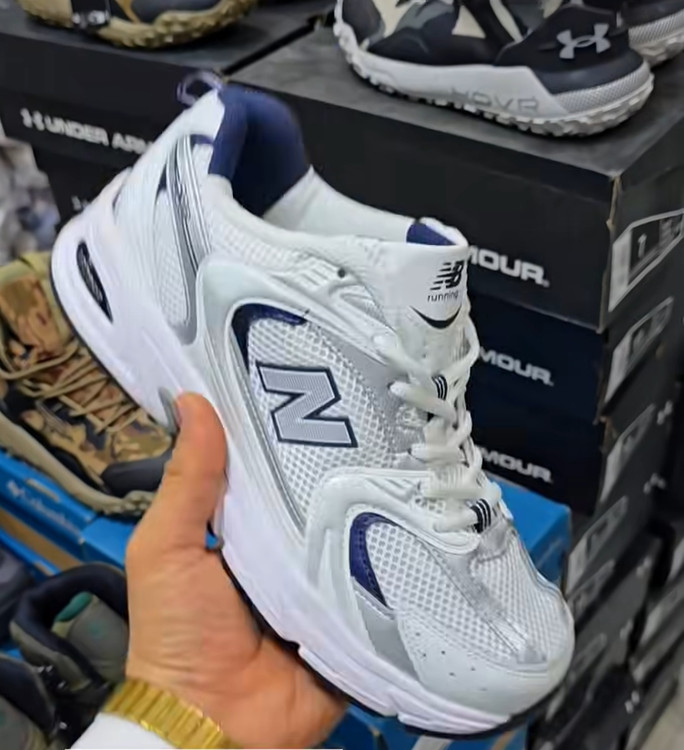 کتونی نیوبالانس ۵۳۰ ویتنامی ، new balance 530. ست اسپرت مناسب پیاده رویی،دویدن ،رانینگ، ساخت ویتنام سایز ۳۸تا ۴۵ همراه با جعبه بارکد دار فروش بصورت عمده و تک