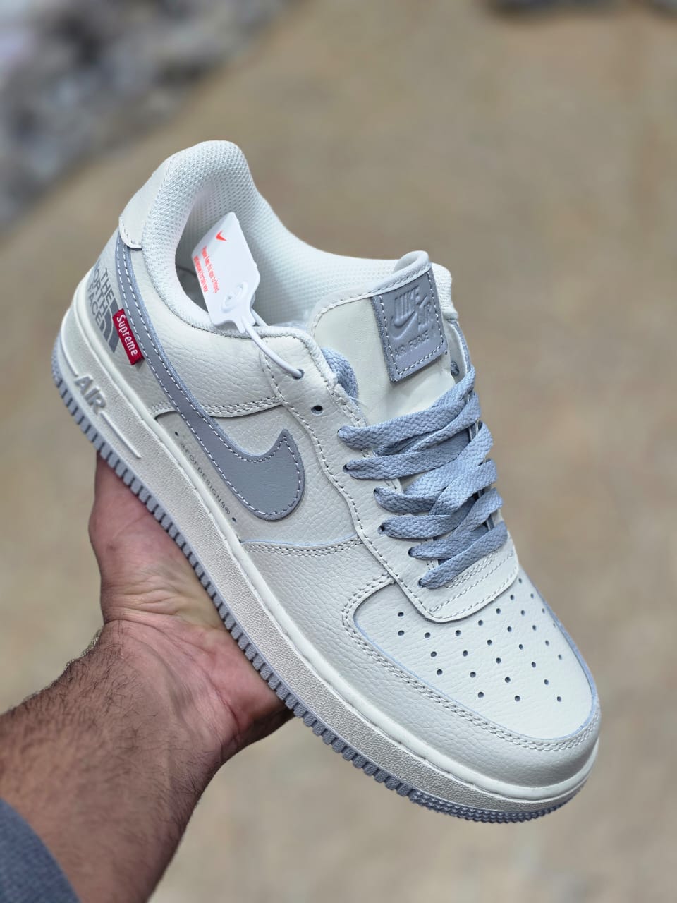 کتونی نایک ایر /Nike Air force vietnam/ ساخت ویتنام وارداتی/رویه چرم/سایز۳۹تا۴۵ فروش تکی و عمده