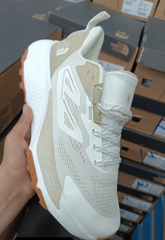 کتونی نورث فیس.North face Altamesa500 ساخت ویتنام. سایز ۴۰ تا ۴۵