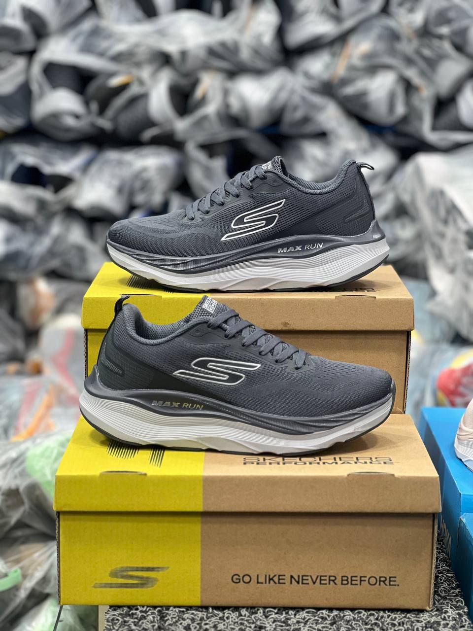 کفش اسکیچرز مکس ران Skechers Max RUN /ساخت ویتنام/سبک طبی و راحت
