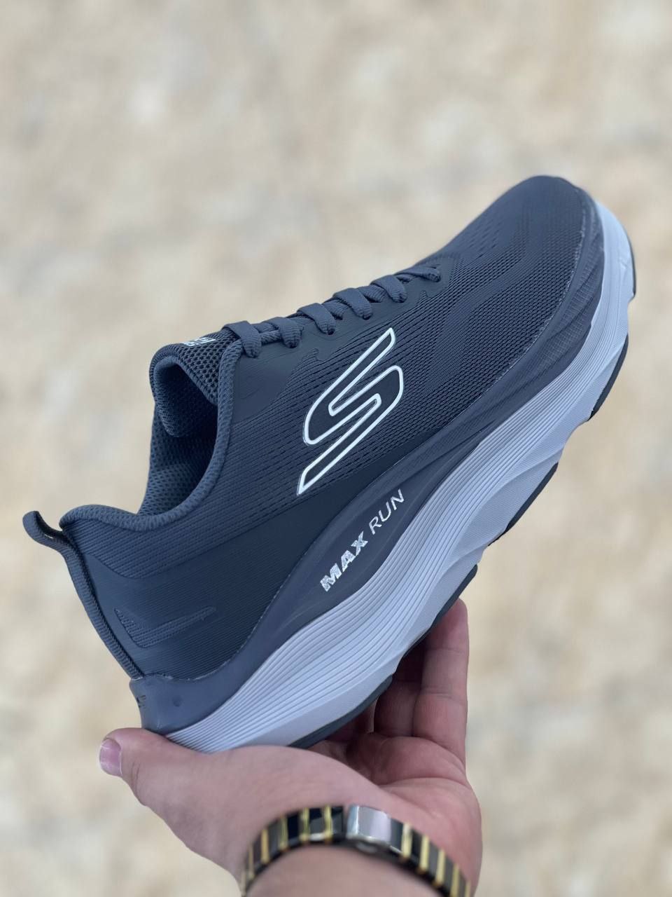 کفش اسکیچرز مکس ران Skechers Max RUN /ساخت ویتنام/سبک طبی و راحت /جعبه و بارکد دار/سایز ۴۰تا۴۵