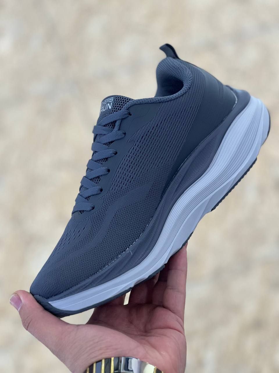 کفش اسکیچرز مکس ران Skechers Max RUN /ساخت ویتنام/سبک طبی و راحت /جعبه و بارکد دار/سایز ۴۰تا۴۵