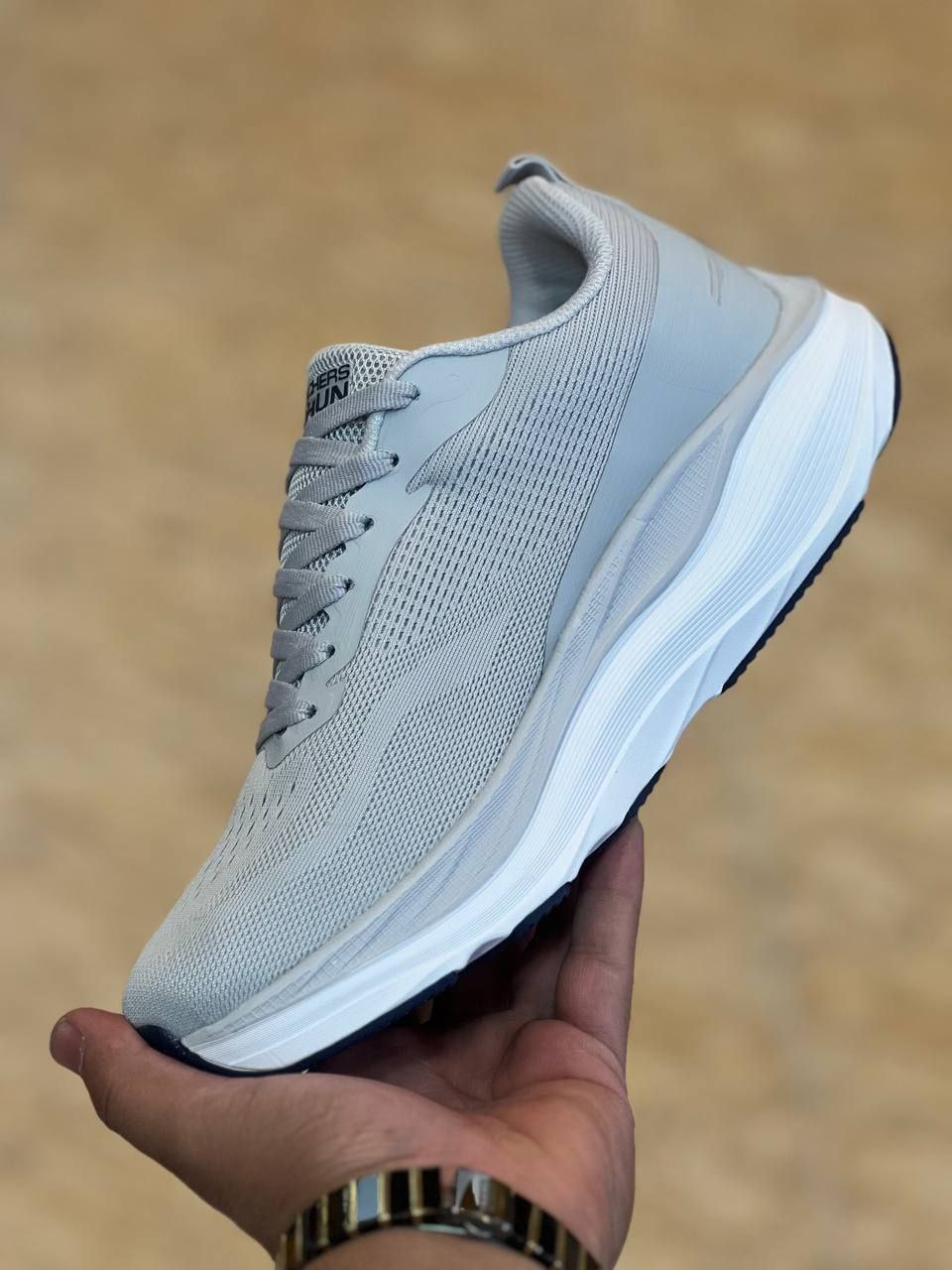 اسکیچرز مکس ران Skechers Max RUN /ساخت ویتنام/سبک طبی و راحت /جعبه و بارکد دار/سایز ۴۰تا۴۵