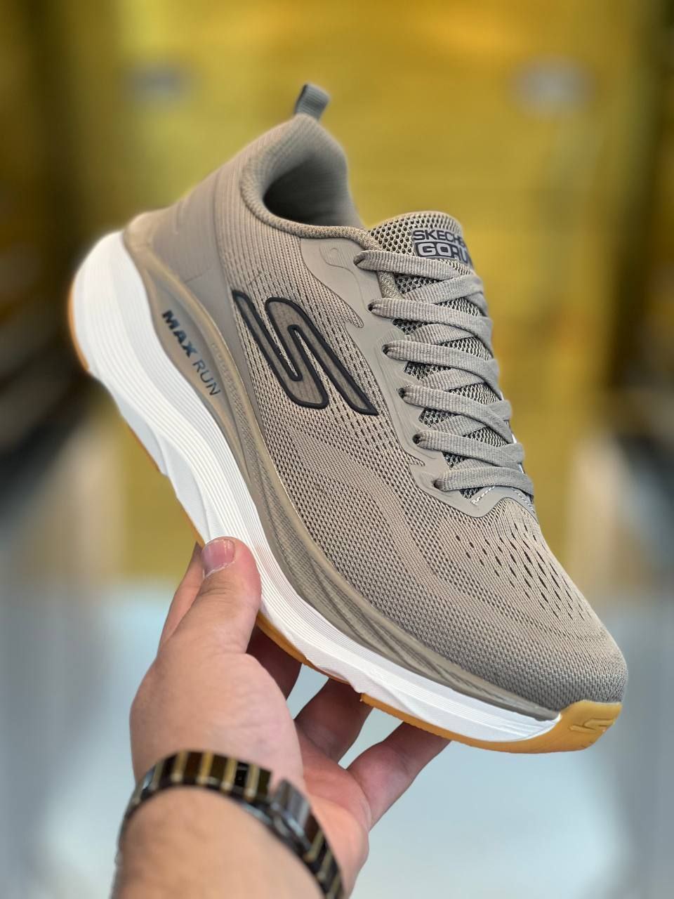 کتونی ویتنامی اسکیچرز مکس ران Skechers Max RUN /ساخت ویتنام/سبک طبی و راحت /جعبه و بارکد دار/سایز ۴۰تا۴۵