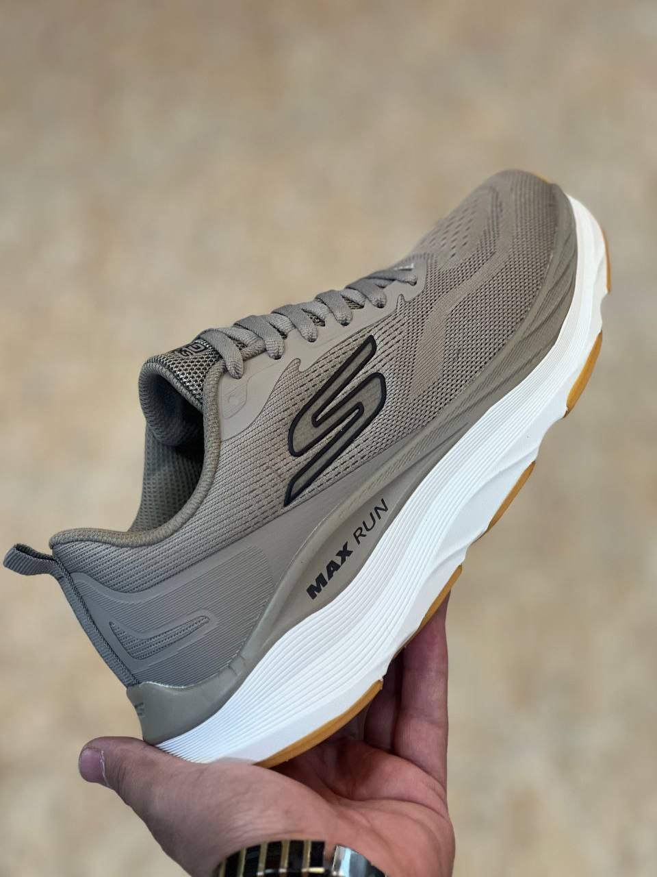 کتونی ویتنامی اسکیچرز مکس ران Skechers Max RUN /ساخت ویتنام/سبک طبی و راحت /جعبه و بارکد دار/سایز ۴۰تا۴۵