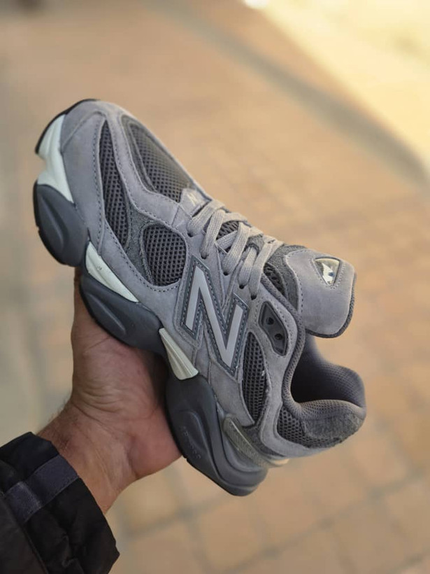 کفش نیوبالانس ۹۰۶۰ساخت ویتنام Newbalance 9060 سایز ۳۸الی ۴۳ فروش عمده و تک