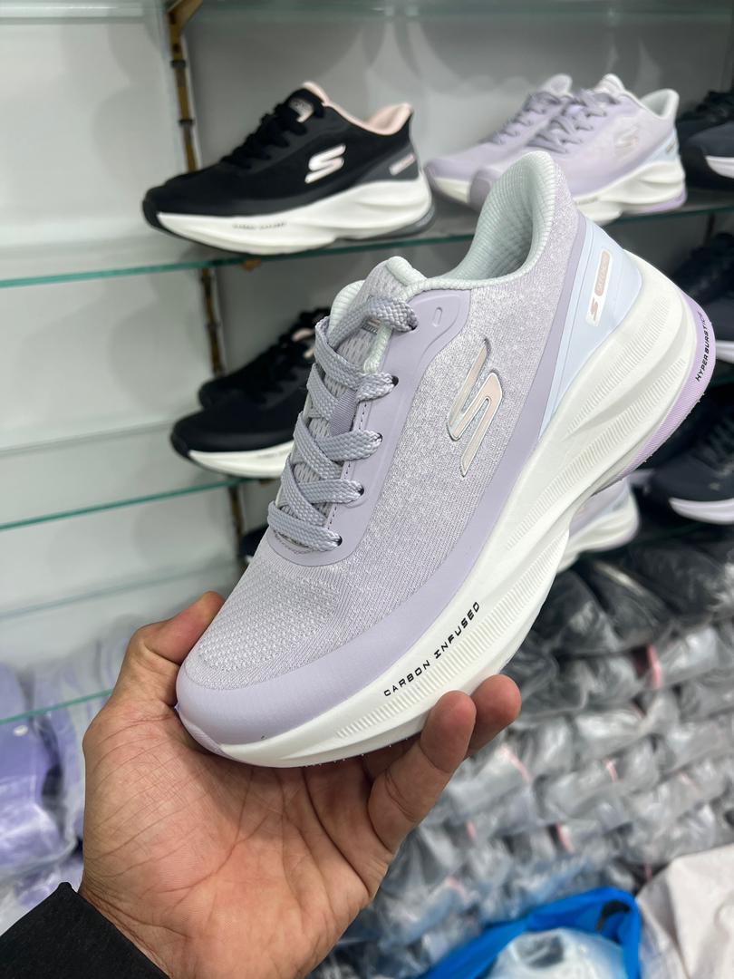 کفش اسکیچرز هایپر بوس skechers Hyper Burst ساخت ویتنام سایز ۳۷تا۴۰فروش عمده و تک ضمانت کالا