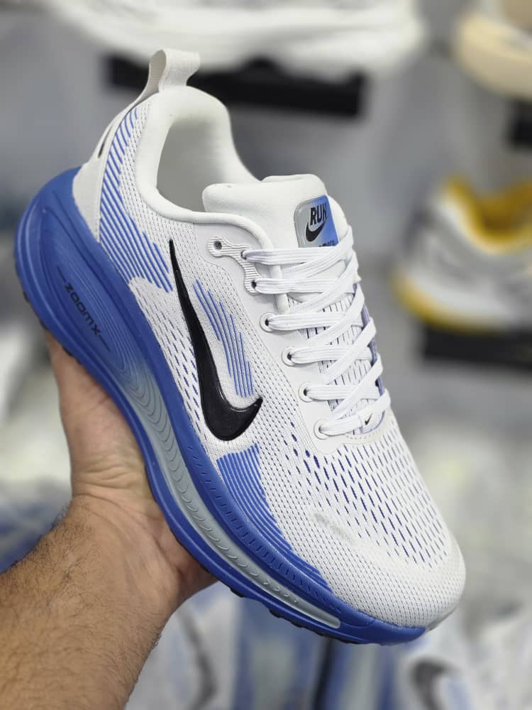 کفش نایک زوم ومرو پلاس/Nike Air Zoom Vomero Plus/ساخت ویتنام /سایز ۴۰ الی ۴۵/ فروش عمده و تک