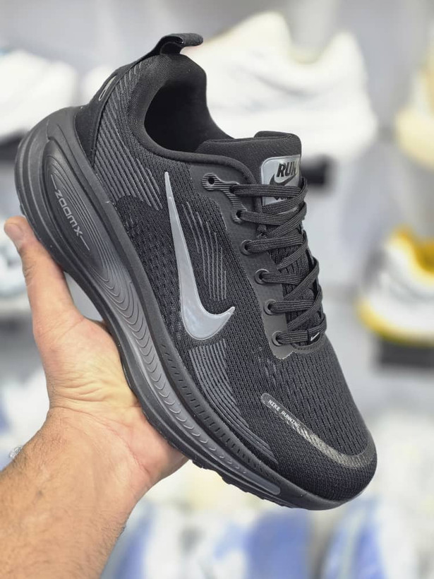 کتونی نایک زوم ومرو پلاس/Nike Air Zoom Vomero Plus
