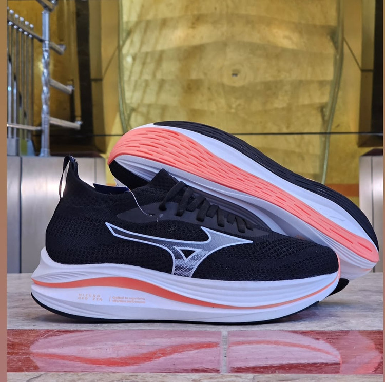 کتونی میزانو نئو/Mizuno Neo Zen/ساخت ویتنام/سایز37الی 45/فروش بصورت عمده و تک