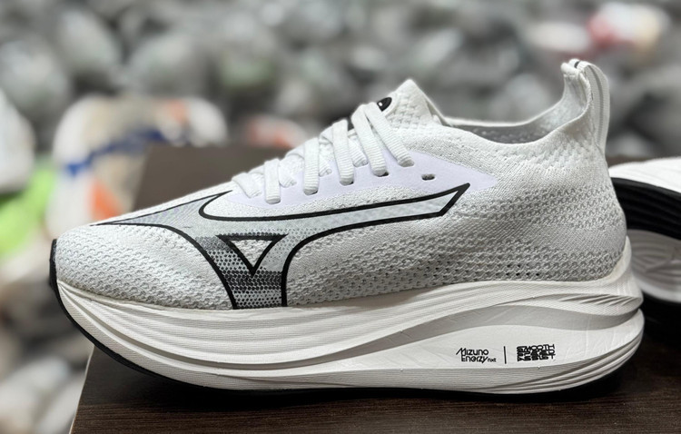 میزانو نئو/Mizuno Neo Zen/ساخت ویتنام/سایز37الی 45