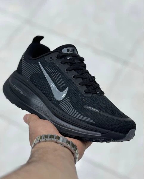 نایک وومرو ۱۸ | Nike Vomero 18 |ساخت ویتنام/کفش رانینگ و دویدن حرفه/سایز۴۰الی ۴۵/فروش عمده و تک/
