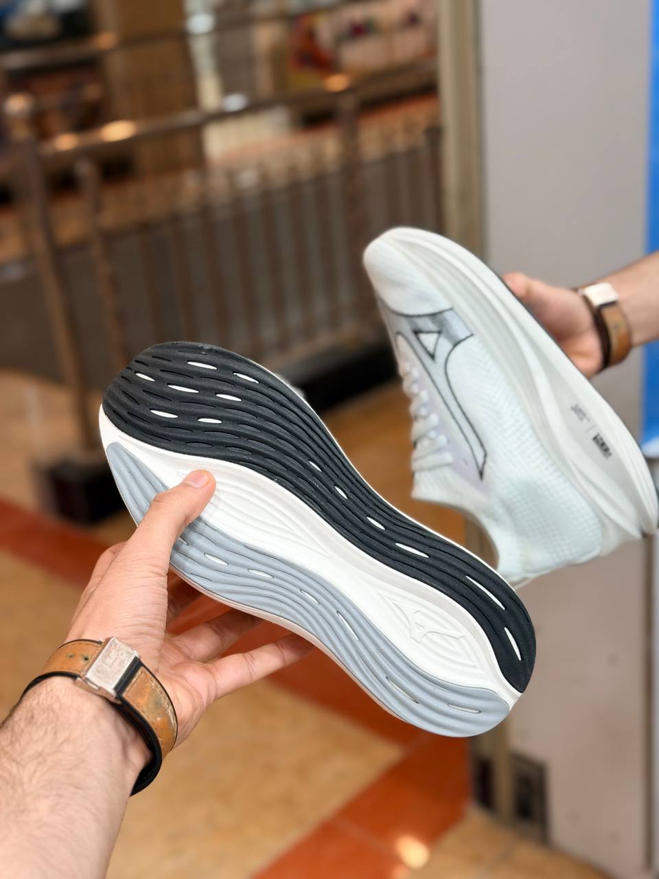 کتونی ویتنامی میزانو نئو/Mizuno Neo Zen/ساخت ویتنام/سایز37الی 45/فروش بصورت عمده و تک