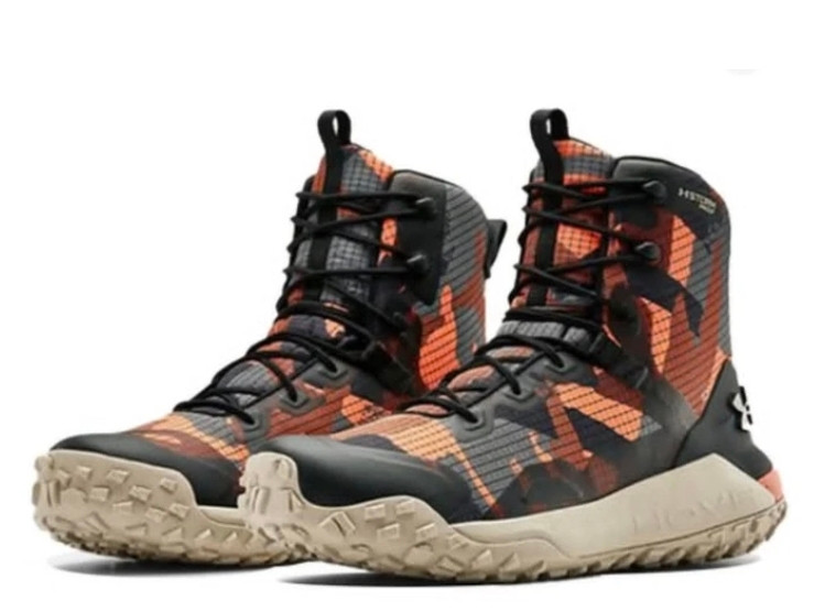 بوت اندرارمورمدل هاورداون ضد آب/Under armor hovr /ساخت ویتنام/مستر کوالیتی a کیفیت بالا سایز ۴۰ تا ۴۵