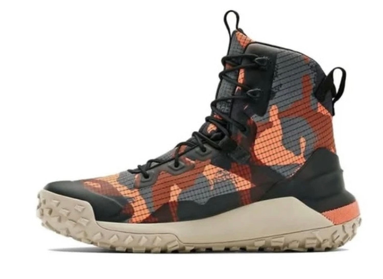 بوت اندرارمورمدل هاورداون ضد آب/Under armor hovr /ساخت ویتنام/مستر کوالیتی a کیفیت بالا سایز ۴۰ تا ۴۵