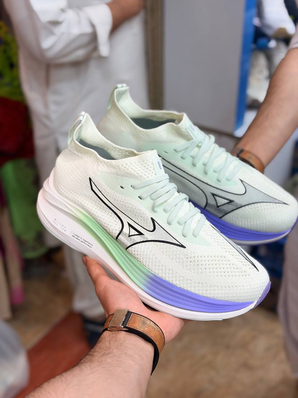 کتونی میزانو نئو/Mizuno Neo Zen/ساخت ویتنام/سایز۳۷الی۴۵/فروش بصورت عمده و تک