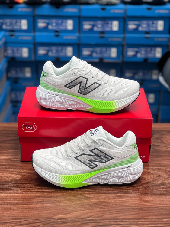 نیوبالانس 880 رانینگ/ Newbalance 880 vietnam running/ساخت ویتنام/سایز ۴۰ تا ۴۵/فروش عمده و تک/