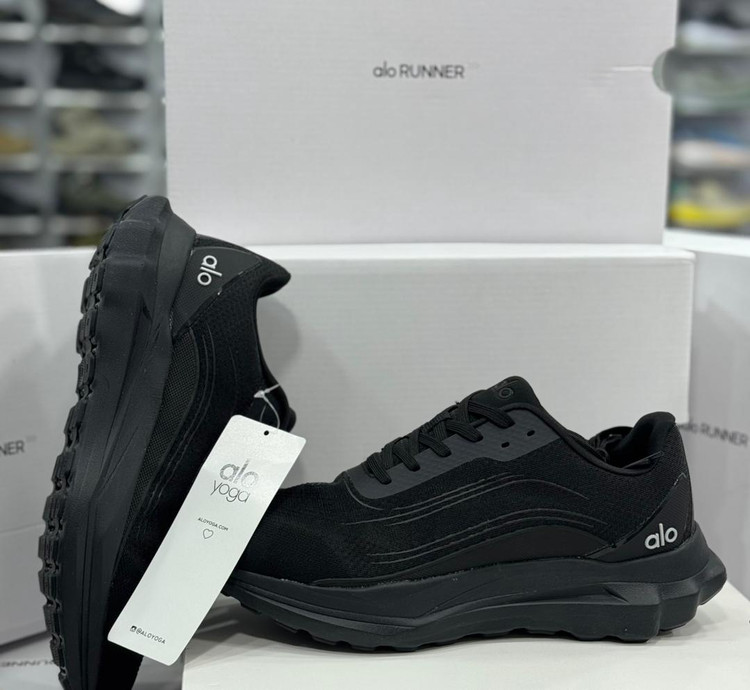 کتونی الو Alo Yoga Alo Runner sneakers/ساخت ویتنام