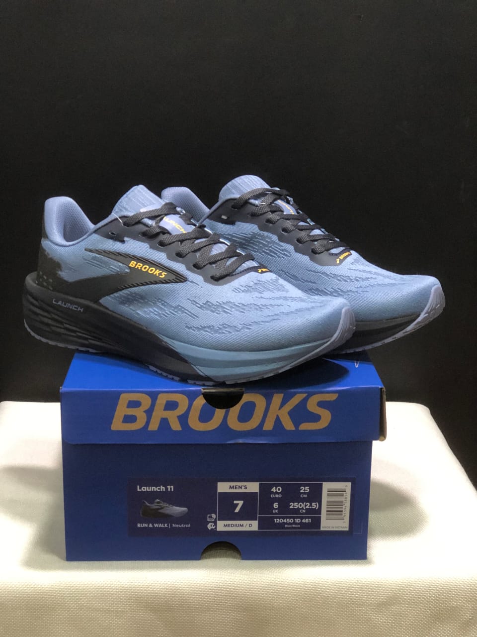بروکس لانچ ۱۱ / Brooks lunch 11 /مستر کوالیتی A/ ضمانت کیفیت کالا / سایز۳۸ ۳۹ ۴۰ ۴۱ ۴۲ ۴۳ ۴۴ ۴۵