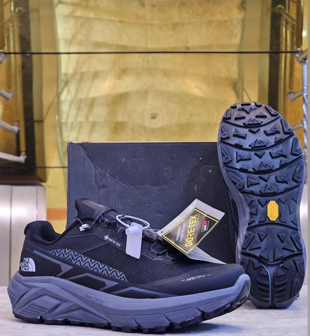 کتونی نورث فیس ضدآب/سایز 40 الی 45 /NorthFaceI/ ساخت ویتنام /فروش عمده و تک