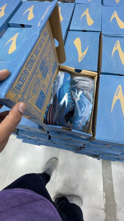 کتونی بروکس کاسکادیا۱۶/Brooks cascadia۱۶/ ساخت ویتنام