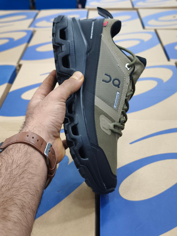 کتونی آن رانینگ گورتکس ضد آب | On Running Cloud tech phase Gore Tex/ساخت ویتنام/سایز ۴۰ تا ۴۵/فروش عمده و تک