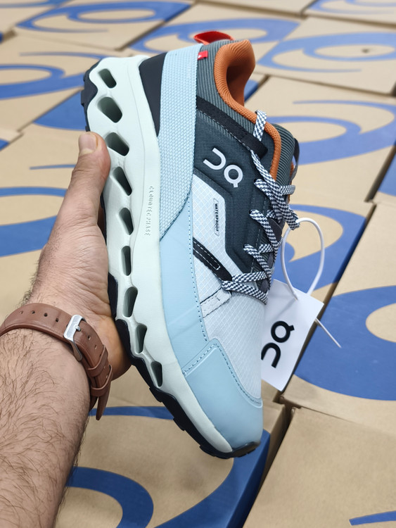 کتونی آن رانینگ گورتکس ضد آب | On Running Cloud tech phase Gore Tex/ساخت ویتنام/سایز ۴۰ تا ۴۵/فروش عمده و تک